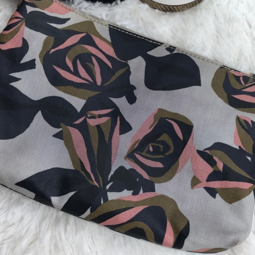 Fossil Floral Clutch - Picture 2 of 4